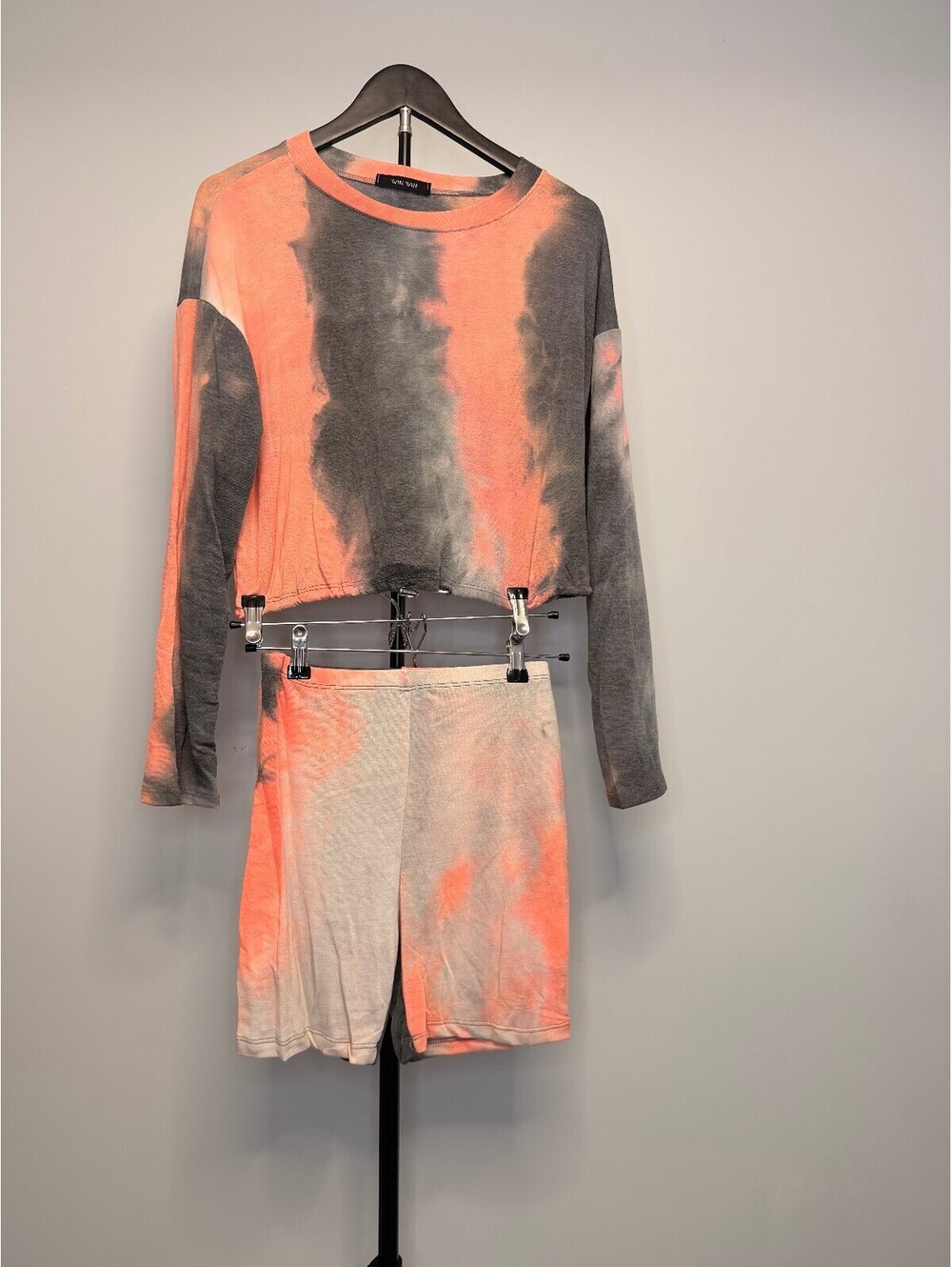 Large WIN WIN Tie-Dye Long Sleeve Crop Top and Bike Shorts Set [COPY]